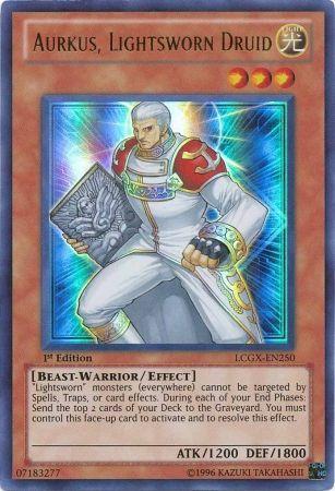 Aurkus, Lightsworn Druid | Legendary Collection 2: The Duel Academy Years Mega Pack | LCGX-EN250 | Ultra Rare | 1st